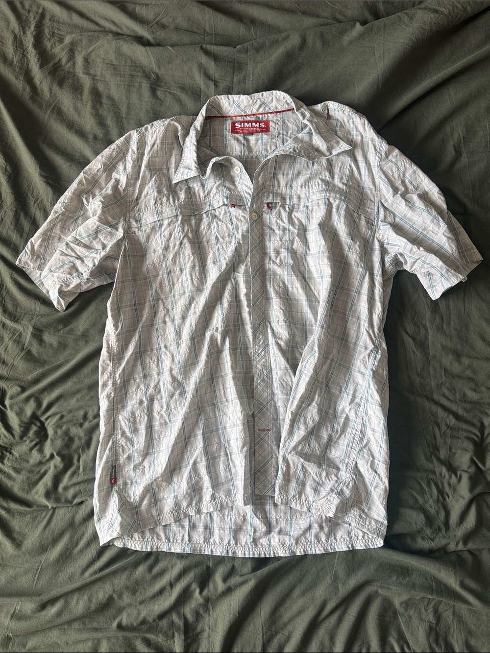 Simms Men’s Short-Sleeve Plaid Button-Up Shirt in White with Light Blue Accents